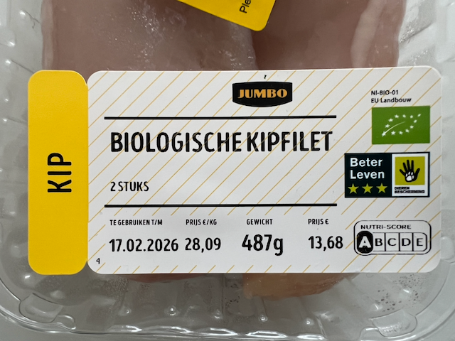 TGT-vermelding op een etiket van verse kipfilet: Te gebruiken t/m 17.02.2026